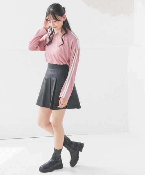 Honeys（ハニーズ）の「袖ラインゆるトップス（Tシャツ/カットソー・レディース・ブルー/アイボリー/ブラック/ピンク・S/M/L）」の21枚目の写真
