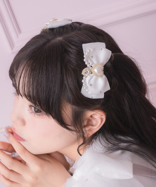 Justine Clenquet リボンパールヘアクリップ Justine Clenquet リボンパールヘアクリップ