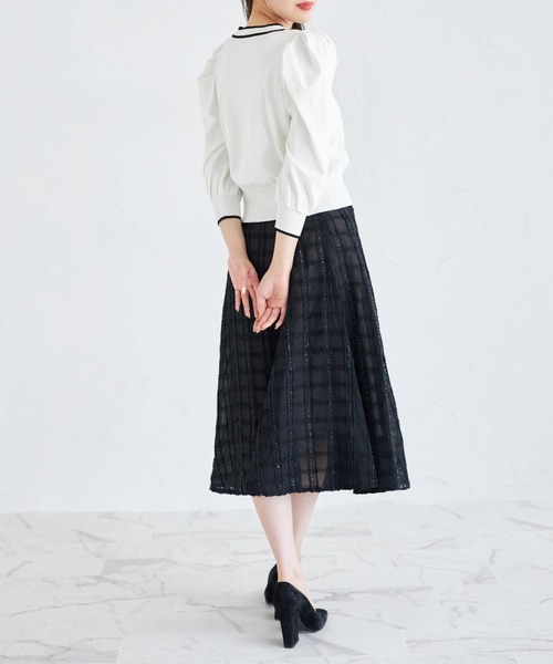 【セール】立体ラメ刺繍レースフレアスカート（スカート）｜tocco closet（トッコ クローゼット）