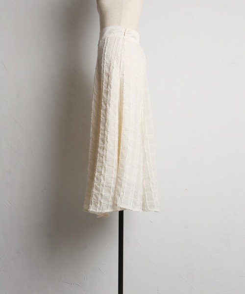 【セール】立体ラメ刺繍レースフレアスカート（スカート）｜tocco closet（トッコ クローゼット）