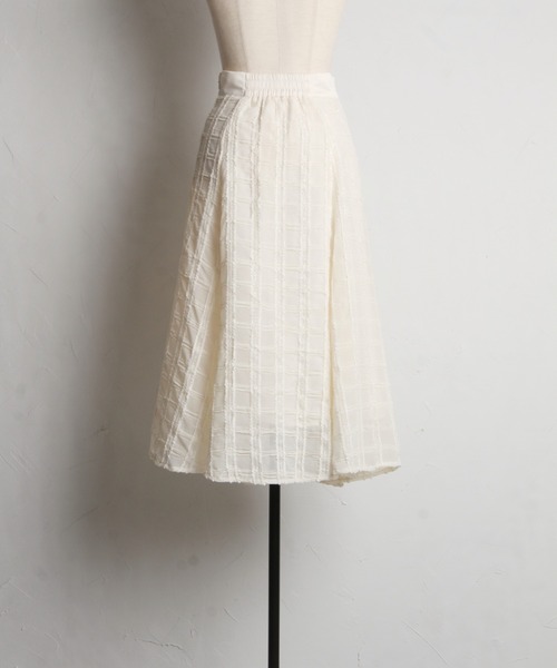 【セール】立体ラメ刺繍レースフレアスカート（スカート）｜tocco closet（トッコ クローゼット）