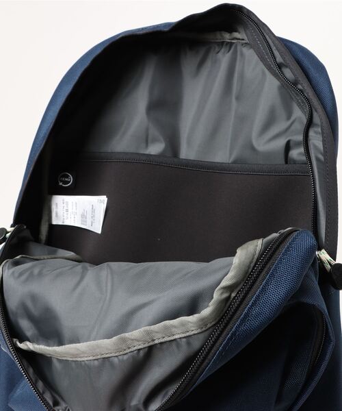 CHUMS(チャムス)の「【CHUMS/チャムス】 リサイクル アウトバック デイパック(バックパック/リュック・レディース・ブラック/ネイビー/ブラウン/その他1/グレイッシュベージュ・FREE)」の22枚目の写真