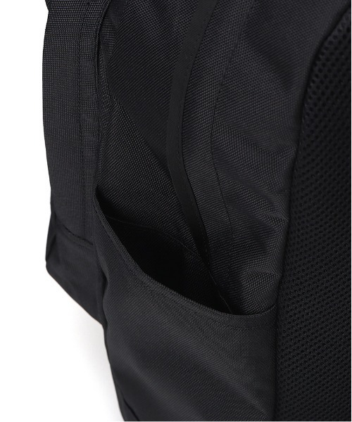 CHUMS(チャムス)の「【CHUMS/チャムス】 リサイクル アウトバック デイパック(バックパック/リュック・レディース・ブラック/ネイビー/ブラウン/その他1/グレイッシュベージュ・FREE)」の10枚目の写真