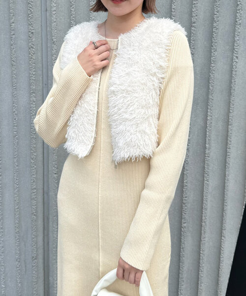 mline（エムライン）の「[mline]カットアウトニットワンピース（ワンピース・レディース・チャコールグレー/アイボリー/ブラウン/イエロー/ピンク/ブラック・1/2）」の12枚目の写真