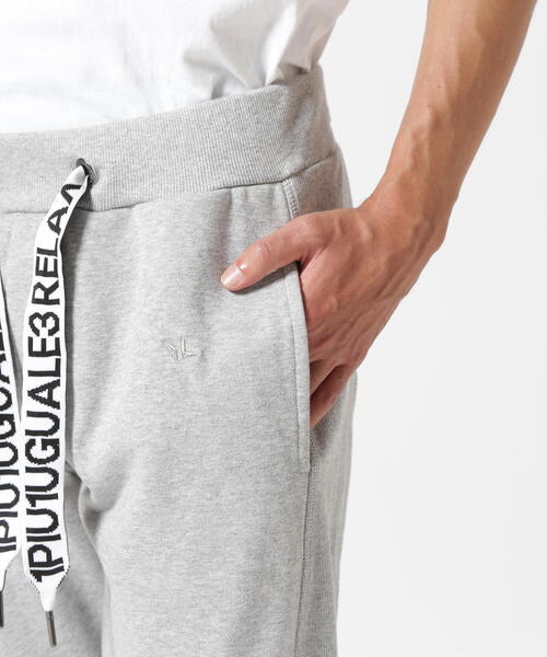 1piu1uguale3 RELAX（ウノピュウノウグァーレトレリラックス）の