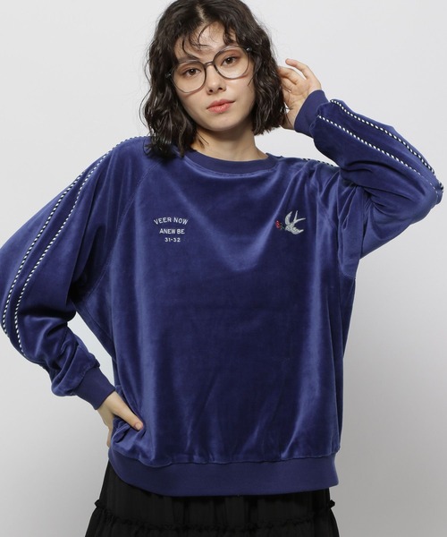 niko and...（ニコアンド）の「刺繍ベロアラインプルオーバー（Tシャツ/カットソー・レディース・ブルー/アイボリー/チャコール・LARGE/MEDIUM）」の3枚目の写真