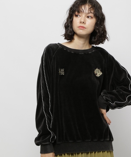 niko and...（ニコアンド）の「刺繍ベロアラインプルオーバー（Tシャツ/カットソー・レディース・ブルー/アイボリー/チャコール・LARGE/MEDIUM）」の6枚目の写真