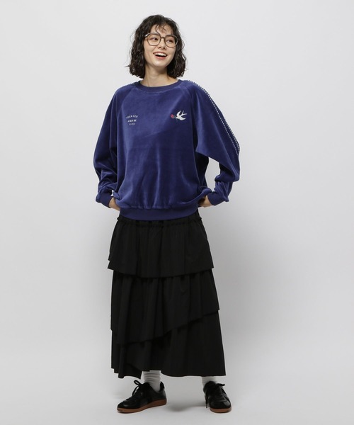 niko and...（ニコアンド）の「刺繍ベロアラインプルオーバー（Tシャツ/カットソー・レディース・ブルー/アイボリー/チャコール・LARGE/MEDIUM）」の9枚目の写真