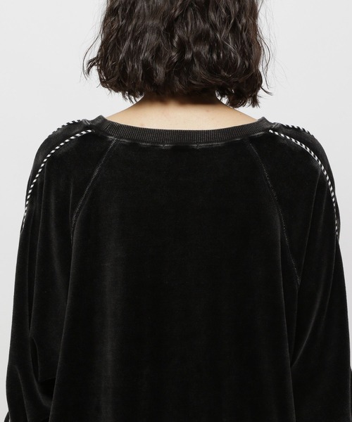 niko and...（ニコアンド）の「刺繍ベロアラインプルオーバー（Tシャツ/カットソー・レディース・ブルー/アイボリー/チャコール・LARGE/MEDIUM）」の16枚目の写真