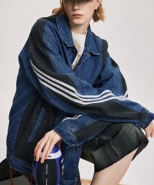 mushwear(マッシュウェア)の「Irregular Stitching Loose Denim Jacket(デニムジャケット・メンズ・ブルー・MEDIUM/LARGE/X-LARGE/XX-LARGE)」の4枚目の写真