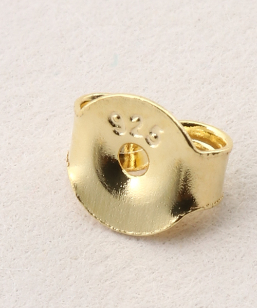 VERMEIL par iena(ヴェルメイユパーイエナ)の「LIE STUDIO(リエ スタジオ) ピアス ゴールド LUNA(ピアス(両耳用)・レディース・ゴールド・FREE)」の6枚目の写真