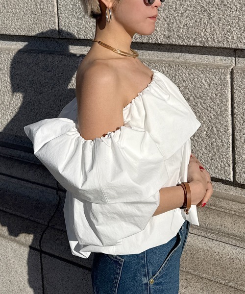 JENNE(ジェンヌ)の「マルチウェイオフショルブラウス(その他トップス・レディース・ブラック/ホワイト・LARGE/MEDIUM/SMALL)」の18枚目の写真