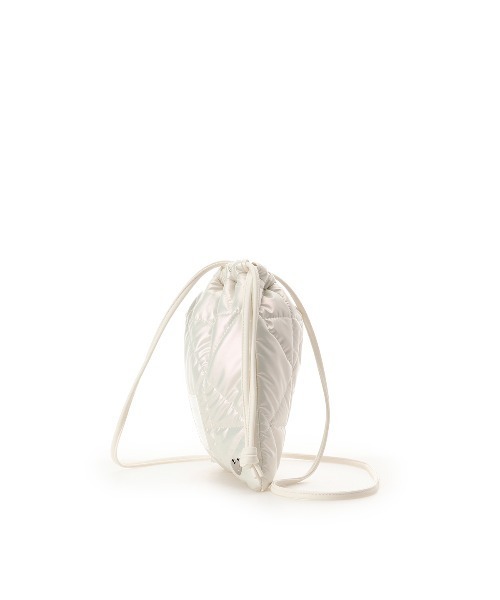 & chouette（アンドシュエット）の「メタリックカラーキルティングショルダーバッグ（ショルダーバッグ・レディース・スモークピンク/ホワイト/ダークグレー/ネイビー・FREE）」の13枚目の写真