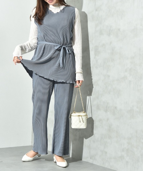 actuel(アクチュエル)の「【actuel】カットスムースプリーツSET UP(セットアップ・レディース・ブラック/モカ/ブルー・FREE)」の3枚目の写真