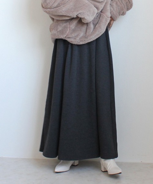 SELECT LEVERY(セレクトリベリー)の「裏シャギーアルガンオイル加工スカート総丈90cm(スカート・レディース・グリーン/ブラック/チャコール/モカ/アイボリー・MEDIUM/X-LARGE/SMALL/LARGE)」の1枚目の写真