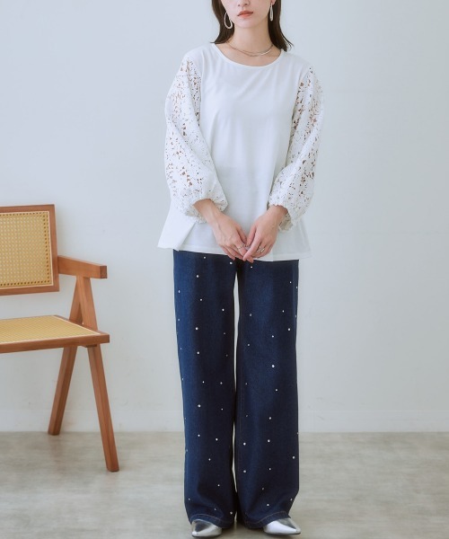 SMILE LAND(スマイルランド)の「<大きいサイズ> 袖レースデザインカットソープルオーバー(Tシャツ/カットソー・レディース・ブラック/モカ/オフホワイト・3L/4L/5L/L/LL)」の8枚目の写真