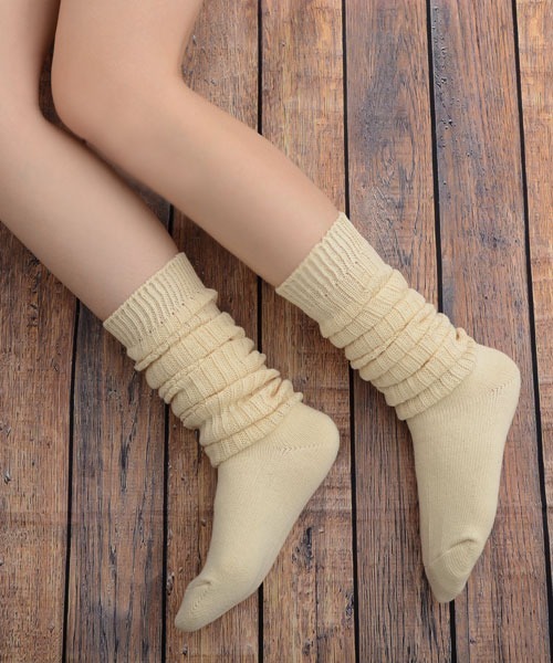 VIBGYOR Women(ヴィブジョー ウィメン)の「【float】リブ編み ルーズソックス風/ニーハイソックス【2way】(ソックス/靴下・レディース・ブラック/グレー/ホワイト/ベージュ・FREE)」の4枚目の写真
