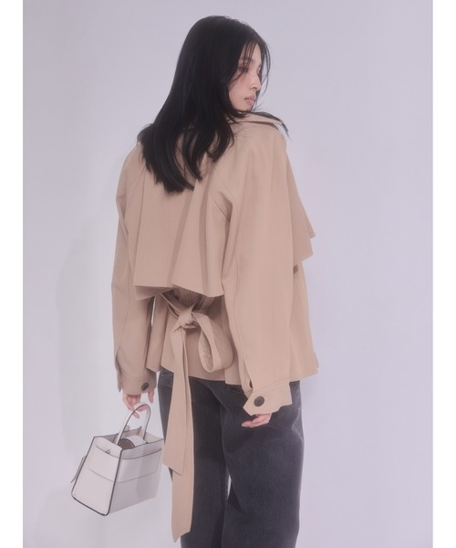 3/31売りに行きます。美品 FRAY I.D⭐︎フリルボリューム袖トレンチコート FRAY I.D（フレイアイディー）の「フリルボリューム袖トレンチ