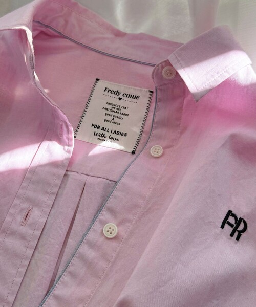 fredy emue（フレディエミュ）の「FR刺繍オックスコンパクトシャツ（シャツ/ブラウス・レディース・オフホワイト/サックスブルー/ブルー系その他/グリーン系その他/ベビーピンク・38）」の10枚目の写真