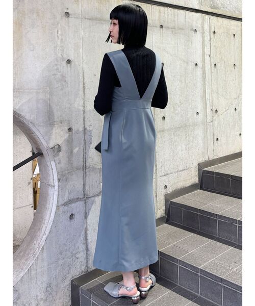 MURUA(ムルーア)の「カシュクールマーメイドジャンパースカート(ジャンパースカート・レディース・ブラック/ブルー/アイボリー・1/2)」の16枚目の写真