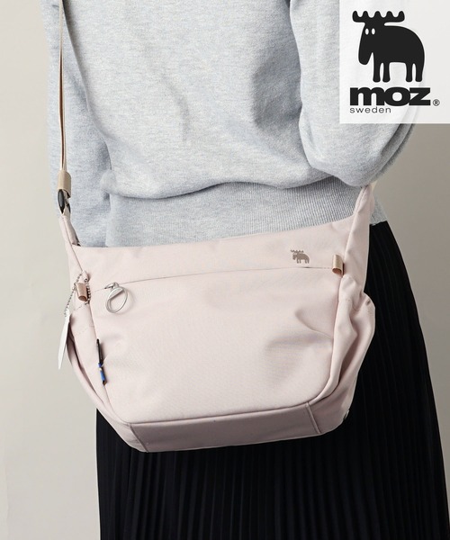 moz（モズ）の「moz(モズ) 撥水 A5サイズ収納可能 ショルダーバッグ ZZRK-01（ショルダーバッグ・レディース・ブラック/トリコロール/アイボリー/グレイッシュブルー/キャメル・ONE SIZE）」の2枚目の写真