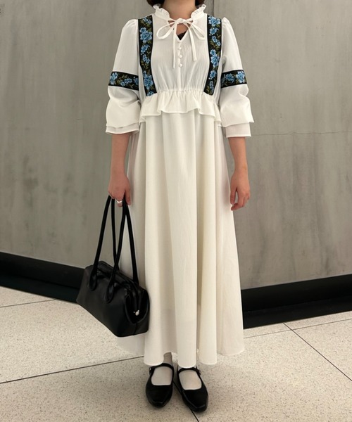 idem（イデム）の「tyrolean flower onepiece／チロリアンワンピース（ワンピース・レディース・ホワイト・FREE）」の18枚目の写真