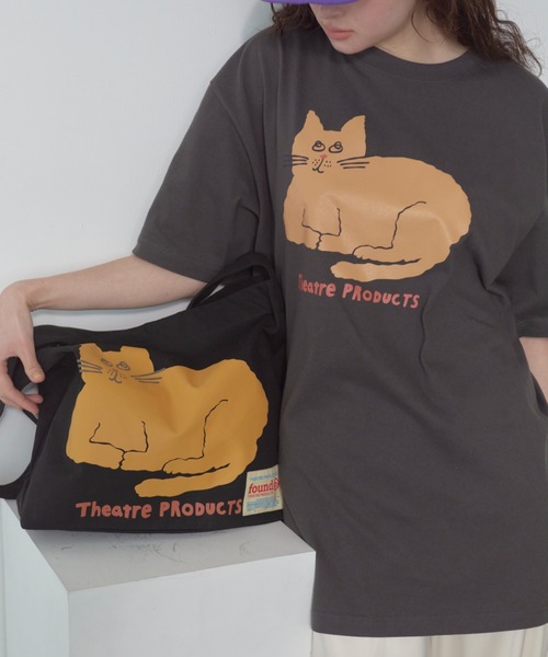 THEATRE PRODUCTS(シアタープロダクツ)の「【THEATRE PRODUCTS | Shiomi Wadaコラボ】コットンキャンバスショルダーバッグ フラワー/ネコ(ショルダーバッグ・レディース・ベージュ/ブラック・FREE)」の3枚目の写真