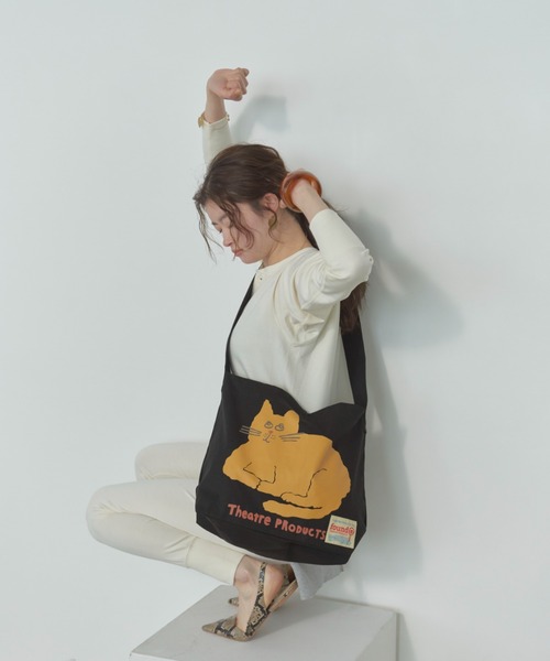 THEATRE PRODUCTS(シアタープロダクツ)の「【THEATRE PRODUCTS | Shiomi Wadaコラボ】コットンキャンバスショルダーバッグ フラワー/ネコ(ショルダーバッグ・レディース・ベージュ/ブラック・FREE)」の17枚目の写真