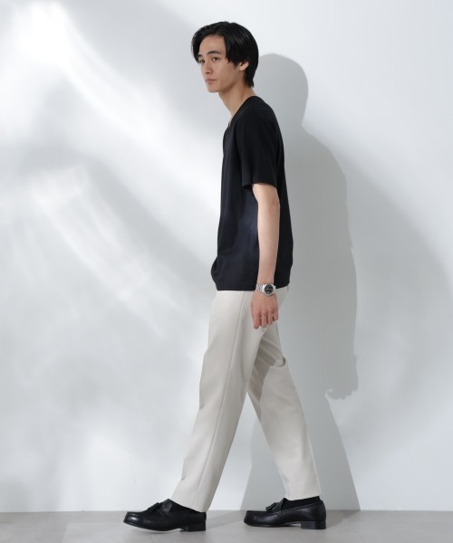 NANO universe（ナノユニバース）の「WEB限定/Anti Soaked(R) 汗染み防止 Vネック レギュラーシルエットTシャツ（Tシャツ/カットソー・メンズ・ホワイト/ブラック/トップグレー・S/M/L/XL）」の7枚目の写真