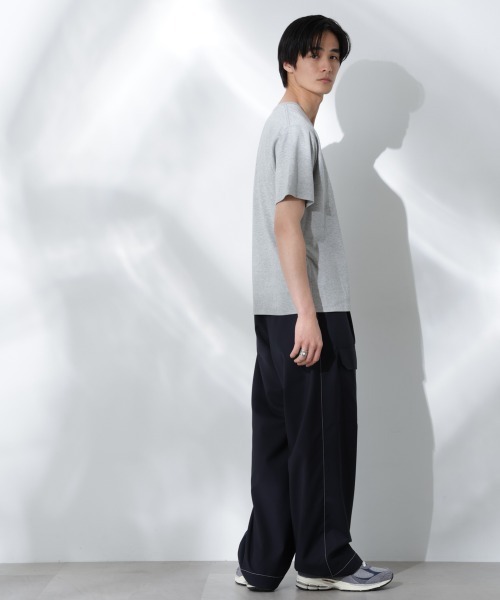 NANO universe（ナノユニバース）の「WEB限定/Anti Soaked(R) 汗染み防止 Vネック レギュラーシルエットTシャツ（Tシャツ/カットソー・メンズ・ホワイト/ブラック/トップグレー・S/M/L/XL）」の14枚目の写真