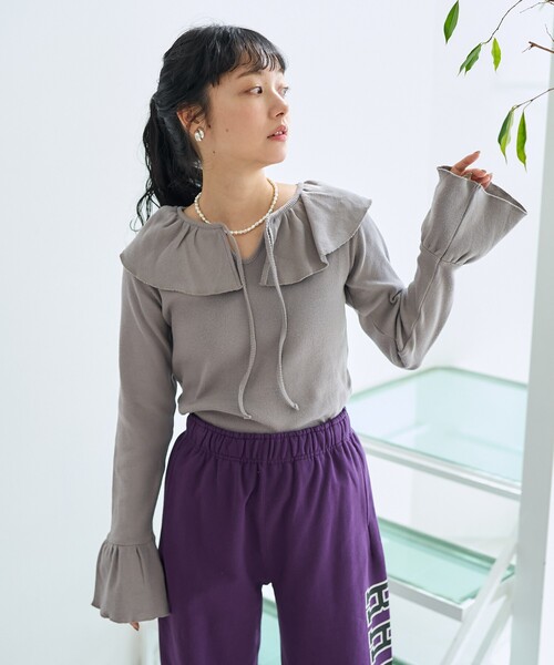 FREAK'S STORE（フリークスストア）の「アーミーフライス フリルロンT（Tシャツ/カットソー・レディース・チャコールグレー/グレー/オフホワイト・ﾌﾘ-）」の3枚目の写真