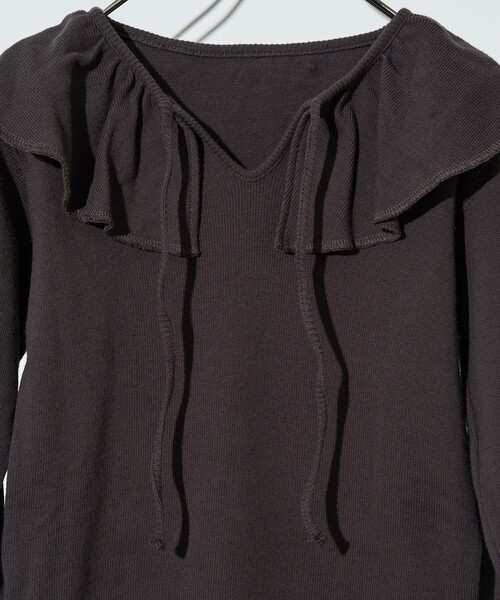 FREAK'S STORE（フリークスストア）の「アーミーフライス フリルロンT（Tシャツ/カットソー・レディース・チャコールグレー/グレー/オフホワイト・ﾌﾘ-）」の8枚目の写真