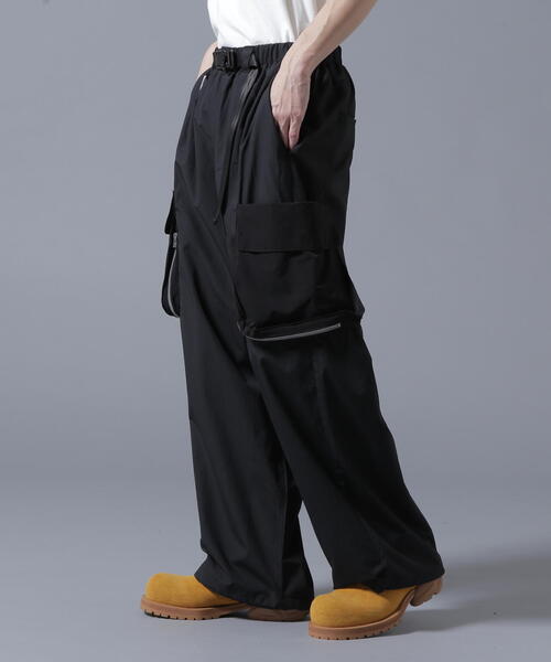 DANKE SCHON（ダンケシェーン）の「DankeSchon/ダンケシェーン/SWITCH NYLON CARGO PANTS（カーゴパンツ・メンズ・ブラック・L/M）」の3枚目の写真