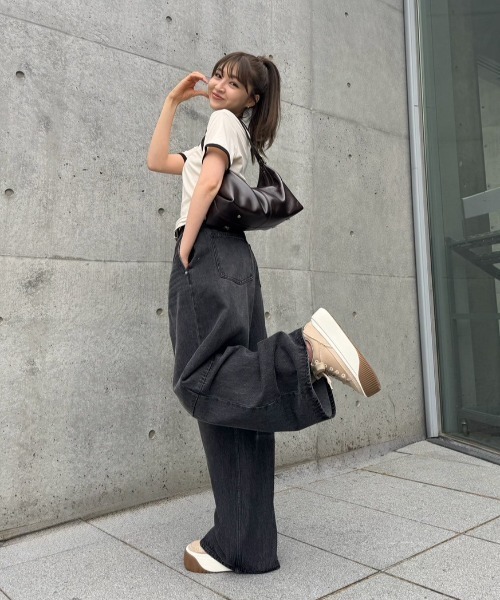 すぐ届く【UGG for emmi】EZ-Duzzit スニーカー 限定コラボ UGG for emmi】W EZ-DUZZIT LACE(スニーカー)｜シューズ｜emmi
