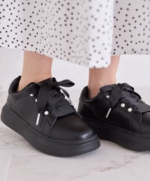 tocco closet | パール付きレースアップスニーカー(スニーカー)