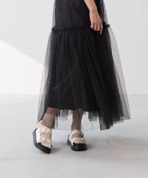 welleg(ウェレッグ)の「ビジューバックル 厚底サンダル(サンダル・レディース・ブラック/アイボリー・SS/S/M/L/LL)」の20枚目の写真