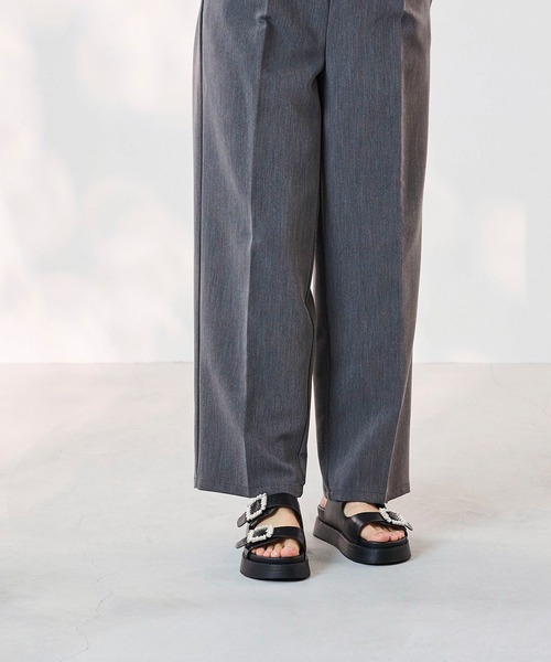 welleg(ウェレッグ)の「ビジューバックル 厚底サンダル(サンダル・レディース・ブラック/アイボリー・SS/S/M/L/LL)」の12枚目の写真