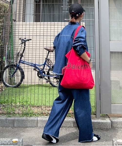 notch.(ノッチ)の「【 notch. by KR 】タックボリュームデニムパンツ(デニムパンツ・レディース・ブルー/ネイビー/ダークネイビー・M/TM)」の17枚目の写真