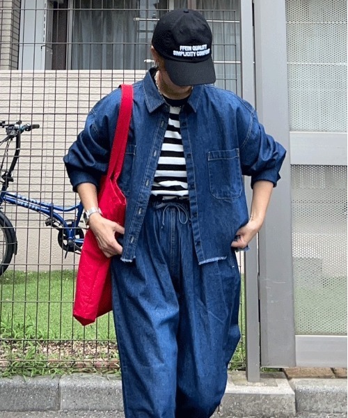 notch.(ノッチ)の「【 notch. by KR 】タックボリュームデニムパンツ(デニムパンツ・レディース・ブルー/ネイビー/ダークネイビー・M/TM)」の5枚目の写真