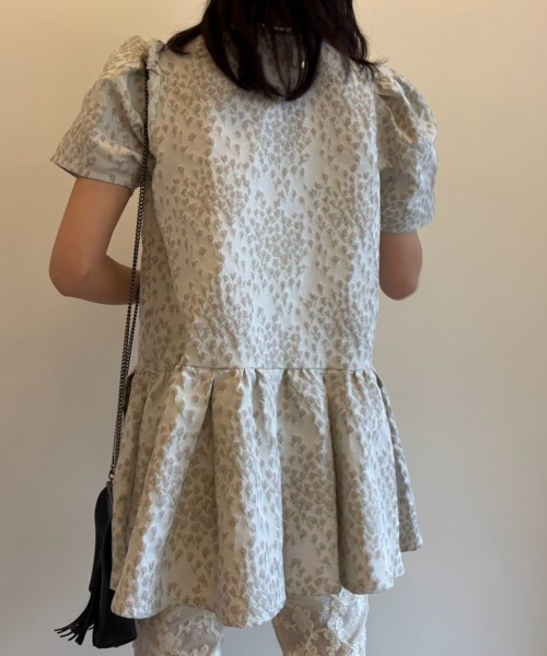 HONEY MI HONEY（ハニーミーハニー）の「taffeta jacquard blouse jacket（ノーカラージャケット・レディース・オフホワイト/ピンク/ブラック・FREE）」の10枚目の写真