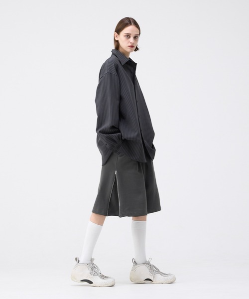 soerte（ソエルテ）の「SIDE ZIP SWEAT HALF PANTS/サイドジップ