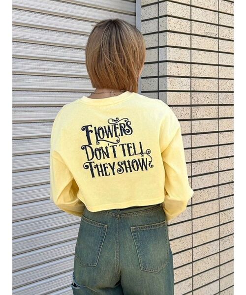 EVRIS(エヴリス)の「クロップドグラフィックロンT(Tシャツ/カットソー・レディース・ホワイト/ブラック/イエロー・FREE)」の12枚目の写真