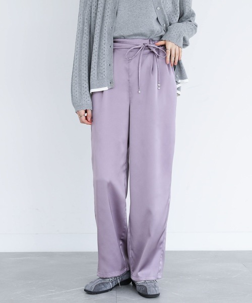 somari imagination(ソマリ イマジネーション)の「『フェイクパールベルト付きサテンカーブパンツ』(その他パンツ・レディース・ラベンダー/ブラック・2/1)」の8枚目の写真