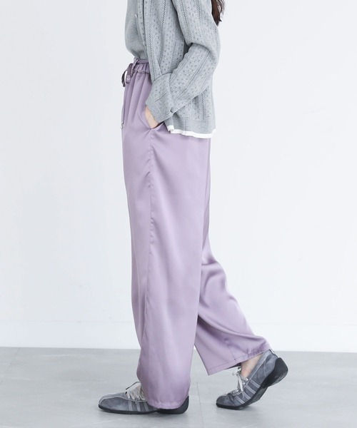 somari imagination(ソマリ イマジネーション)の「『フェイクパールベルト付きサテンカーブパンツ』(その他パンツ・レディース・ラベンダー/ブラック・2/1)」の9枚目の写真
