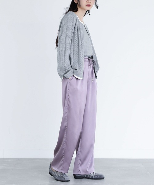 somari imagination(ソマリ イマジネーション)の「『フェイクパールベルト付きサテンカーブパンツ』(その他パンツ・レディース・ラベンダー/ブラック・2/1)」の12枚目の写真