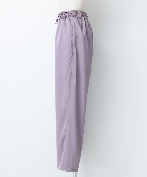 somari imagination(ソマリ イマジネーション)の「『フェイクパールベルト付きサテンカーブパンツ』(その他パンツ・レディース・ラベンダー/ブラック・2/1)」の19枚目の写真