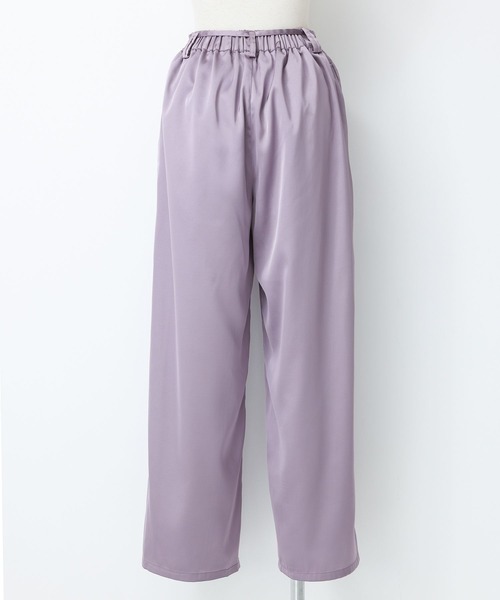 somari imagination(ソマリ イマジネーション)の「『フェイクパールベルト付きサテンカーブパンツ』(その他パンツ・レディース・ラベンダー/ブラック・2/1)」の20枚目の写真