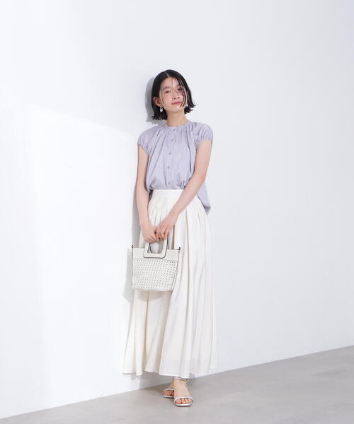 N.（N. Natural Beauty Basic）（エヌエヌナチュラルビューティーベーシック）の「【PS/低身長サイズ】シアータックフレアスカート（スカート・レディース・オフホワイト/ブラック/ブルー・MEDIUM/PS）」の5枚目の写真