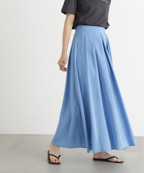 N.（N. Natural Beauty Basic）（エヌエヌナチュラルビューティーベーシック）の「【PS/低身長サイズ】シアータックフレアスカート（スカート・レディース・オフホワイト/ブラック/ブルー・MEDIUM/PS）」の3枚目の写真