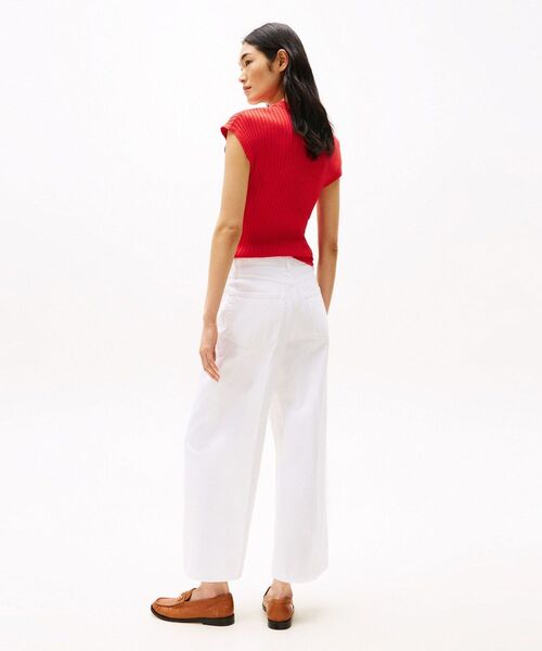 TOMMY HILFIGER(トミーヒルフィガー)の「ワイドレッグハイウエストクロップドジーンズ(デニムパンツ・レディース・ホワイト・25inch/26inch/27inch)」の4枚目の写真